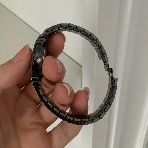 Vintage GRUEN Dimond Ladies Watch Black Tone Stretch Band in original box GU5015 - Picture 8 of 16